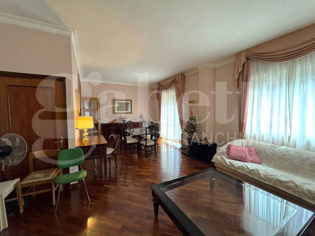 Appartamento a Bari in Viale De Laurentis - Foto 2
