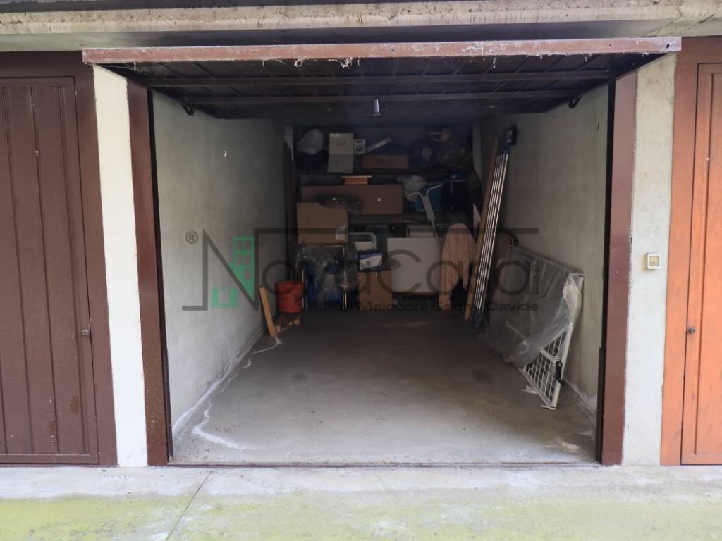 Box / garage a Codogno in Viale Arrigo Cairo, 5 - Foto 4