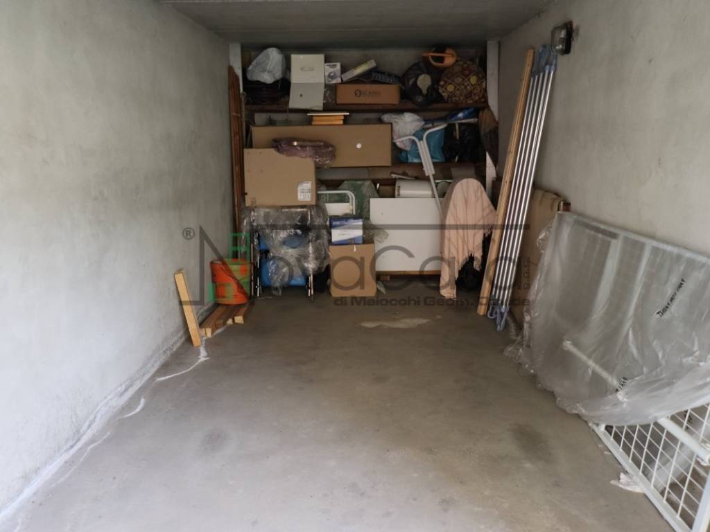 Box / garage a Codogno in Viale Arrigo Cairo, 5 - Foto 5