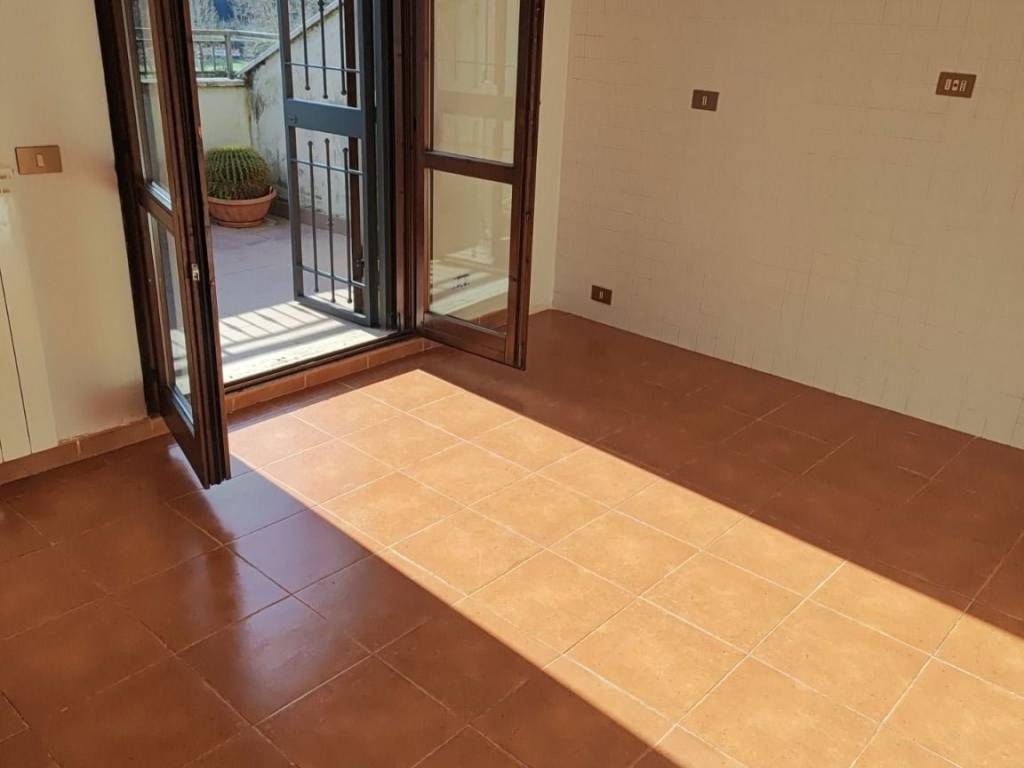 Appartamento a Riano in Via Vigna del Piano - Foto 3