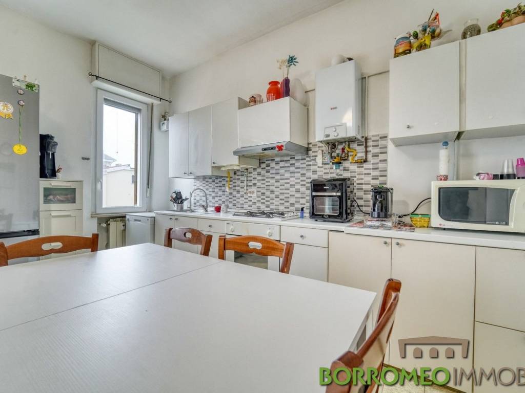 Appartamento a Mediglia in Via Luciano Manara, 6 - Foto 3