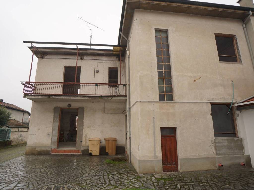 Villa a Cassolnovo in Via Carlo Alberto, 4 - Foto 5