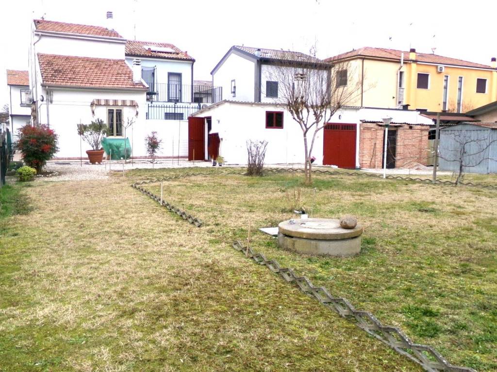 Terreno a Ferrara in Via Dino Manferdini - Foto 2