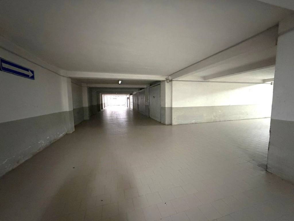 Box / garage a Aversa in Via Paolo Riverso - Foto 2