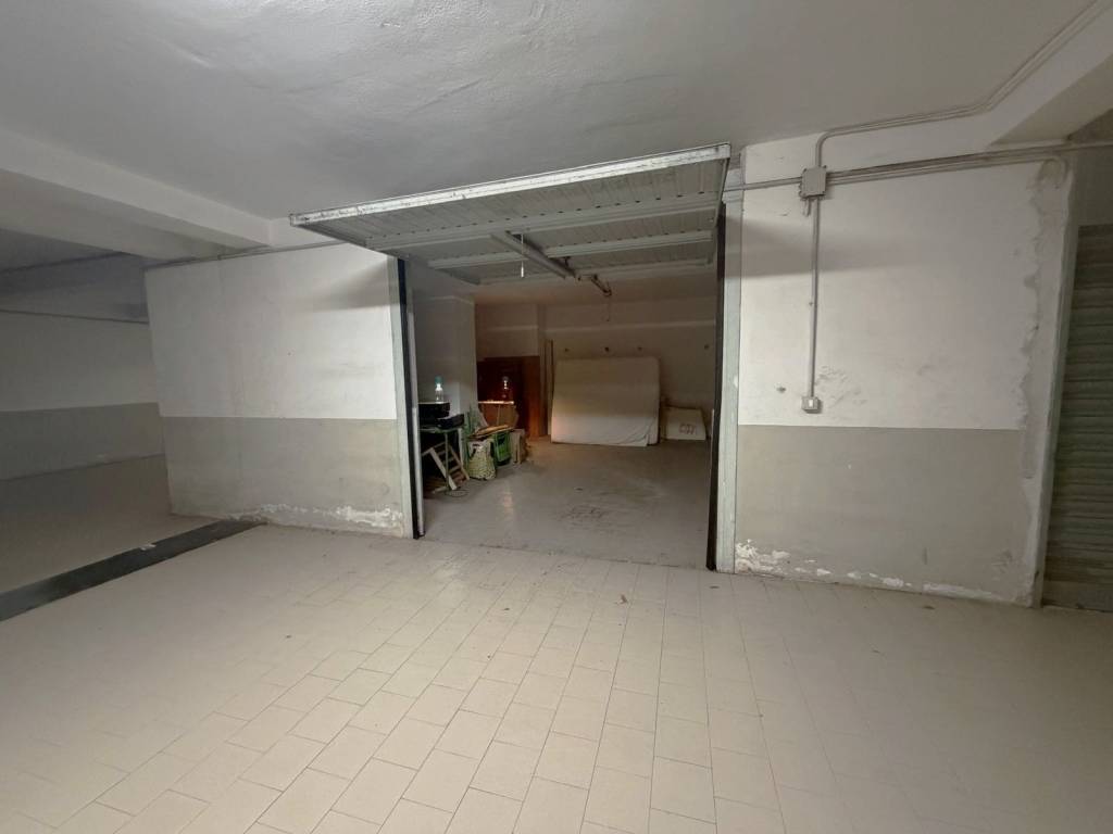 Box / garage a Aversa in Via Paolo Riverso - Foto 4