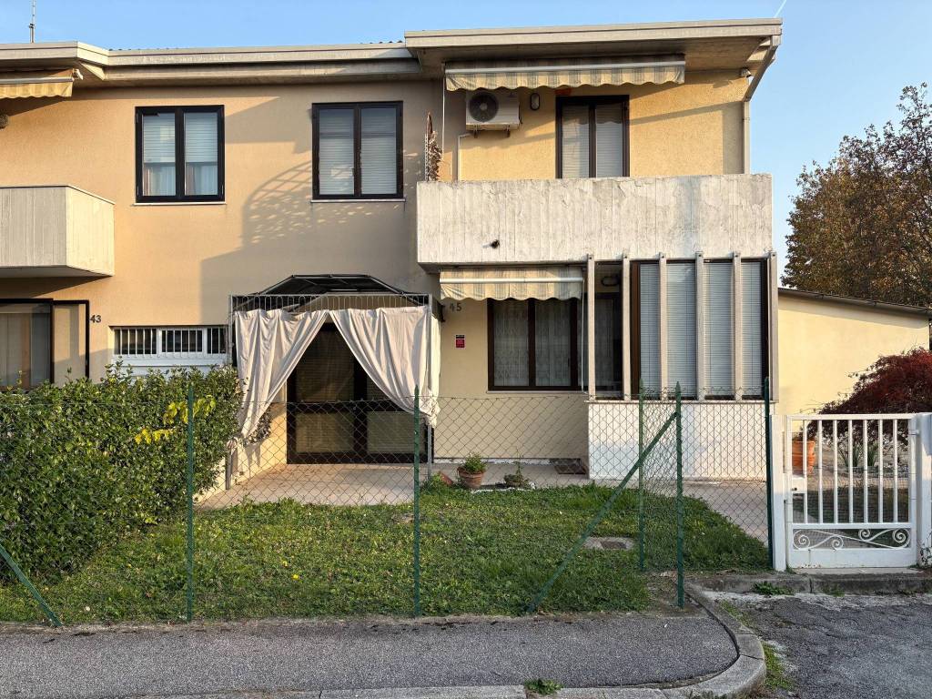 Villa a Ponte san nicolò in Via Vittorio Bachelet - Foto 3