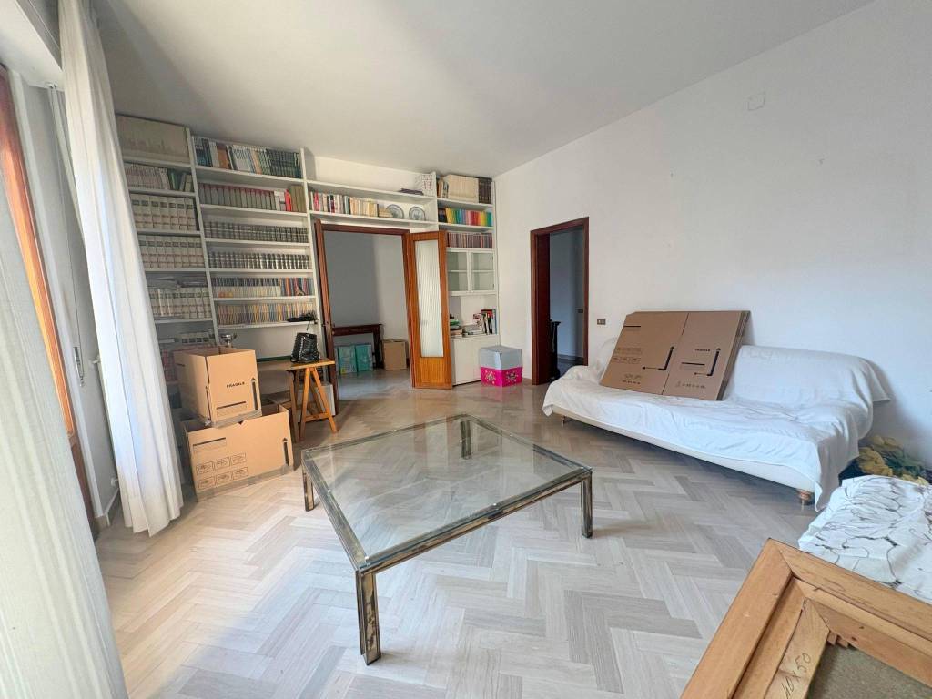 Appartamento a Empoli in Via Luigi Settembrini - Foto 2