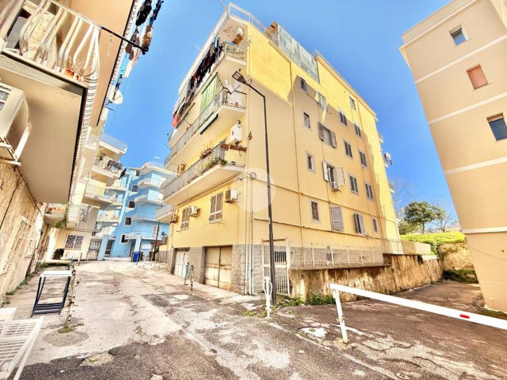 Appartamento a Pozzuoli in Via Vecchia San Gennaro - Foto 2
