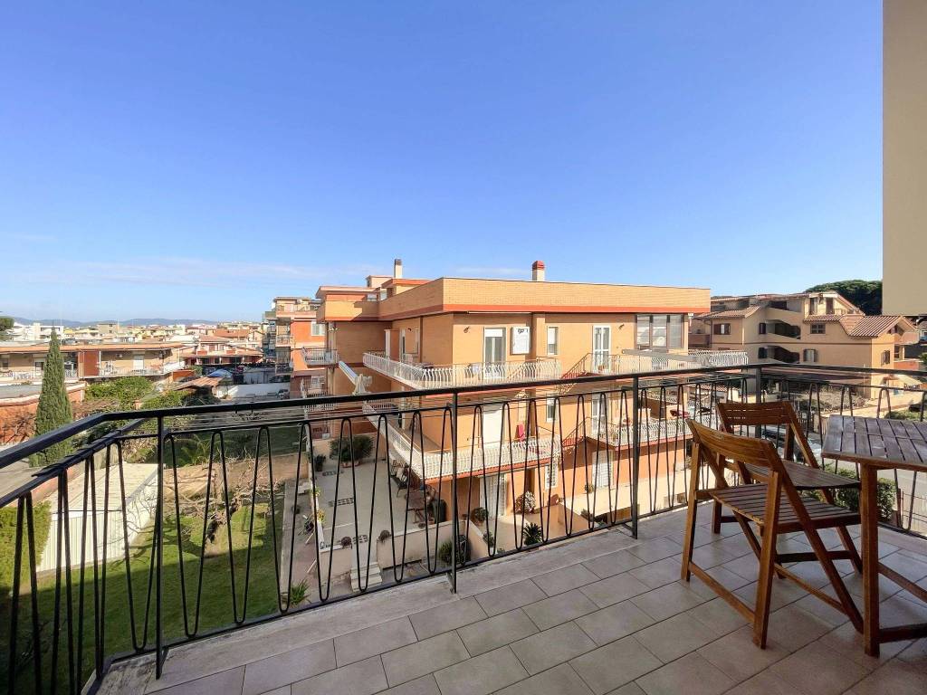 Appartamento a Ladispoli in Via Flavia - Foto 3