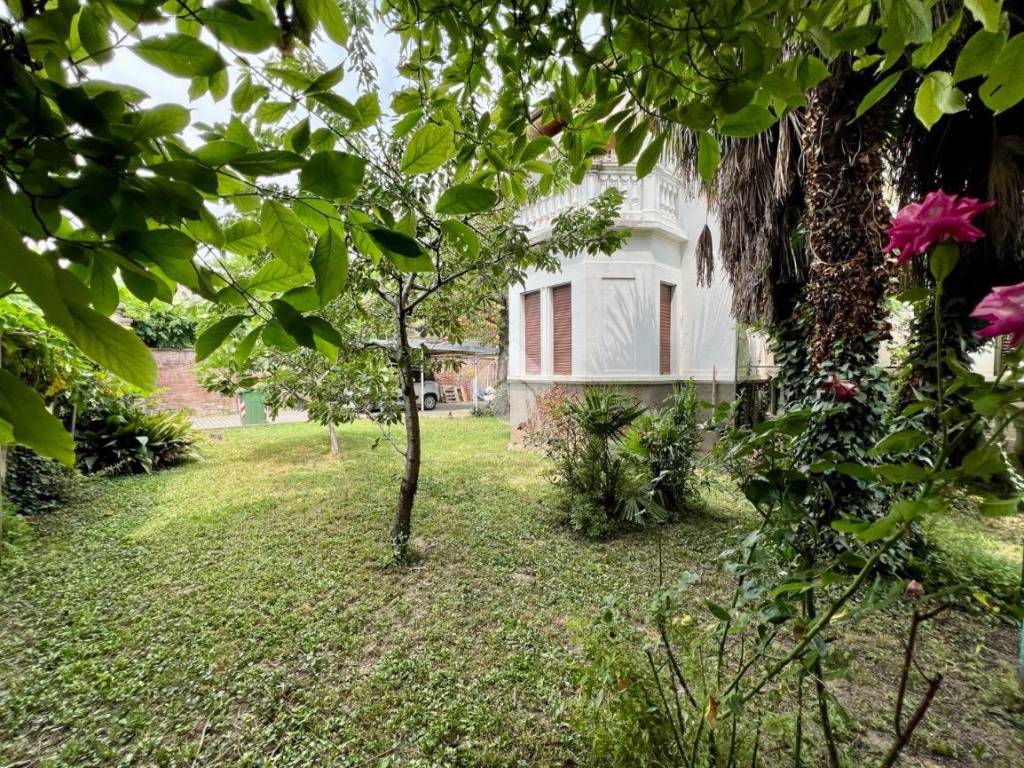 Villa a Rivoli in Via XXIV Maggio, 8 - Foto 2