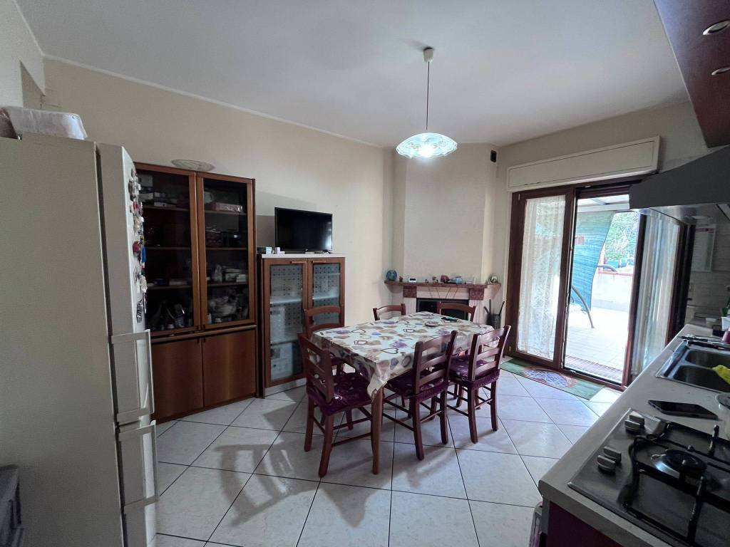 Appartamento a Benevento in Via Maria Pacifico - Foto 3