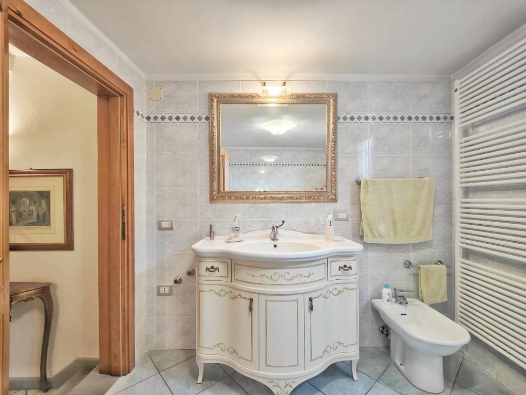 Casa indipendente a Prato in Via Marco Roncioni - Foto 4