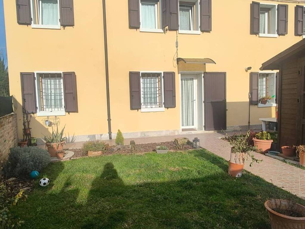 Villa a Ferrara in Via Penavara, 143 - Foto 2