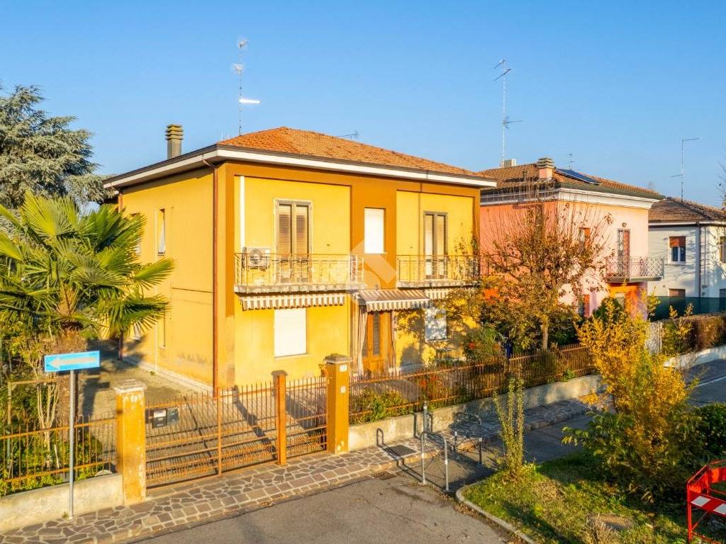 Casa indipendente a Carpi in Via Cimitero Israelitico, 38 - Foto 3