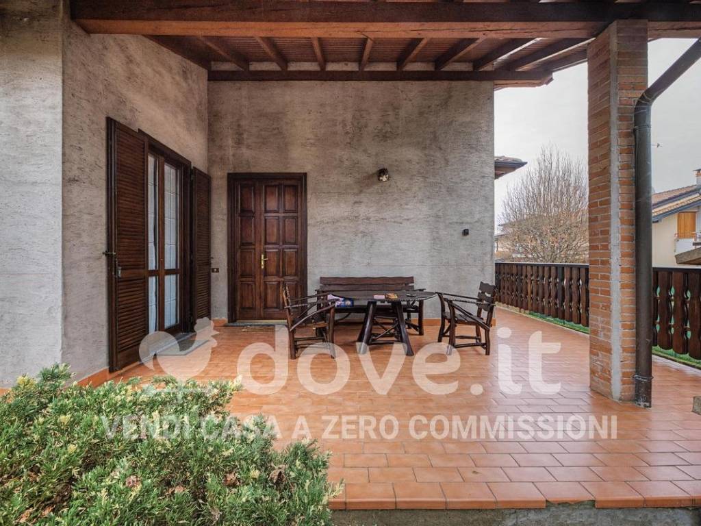 Villa a Arsago seprio in Via V. Veneto, 20 - Foto 2