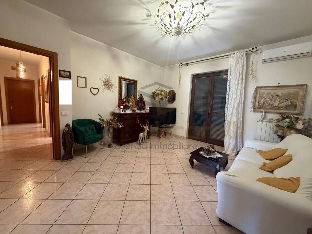 Appartamento a Teverola in Via San Lorenzo Traversa 6 - Foto 4