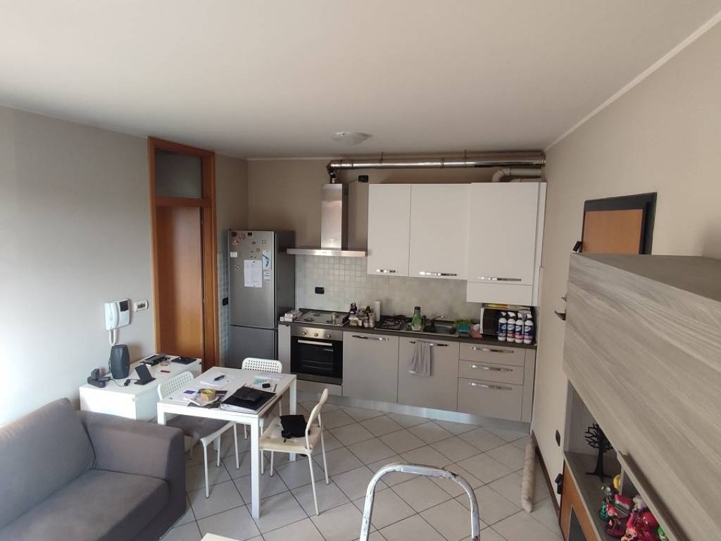 Appartamento a Uboldo in Via Magenta, 21 - Foto 5