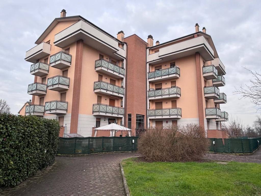 Appartamento a Tavazzano con villavesco in Via Lago Gerundo, 20 - Foto 2