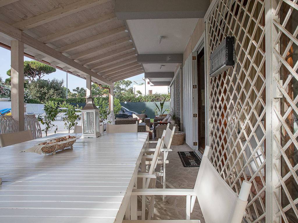 Villa a Fiumicino in Via Riomaggiore - Foto 4