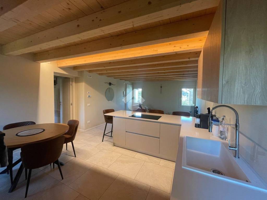 Appartamento a Colle umberto in Via Montello, 22 - Foto 3