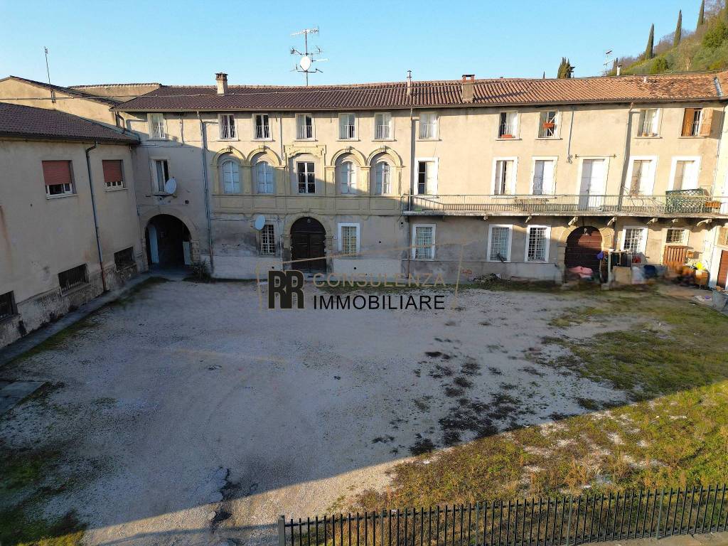 Casa indipendente a Verona in Via Valpolicella - Foto 4
