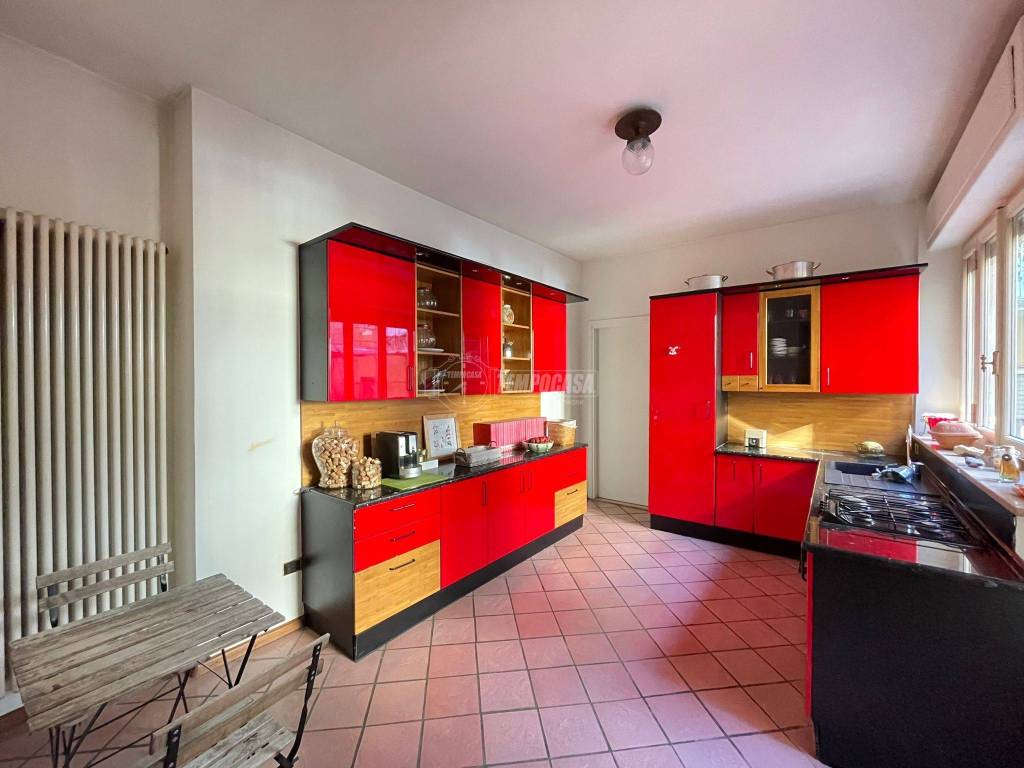 Appartamento a Casale monferrato in Via Aurelio Saffi - Foto 5