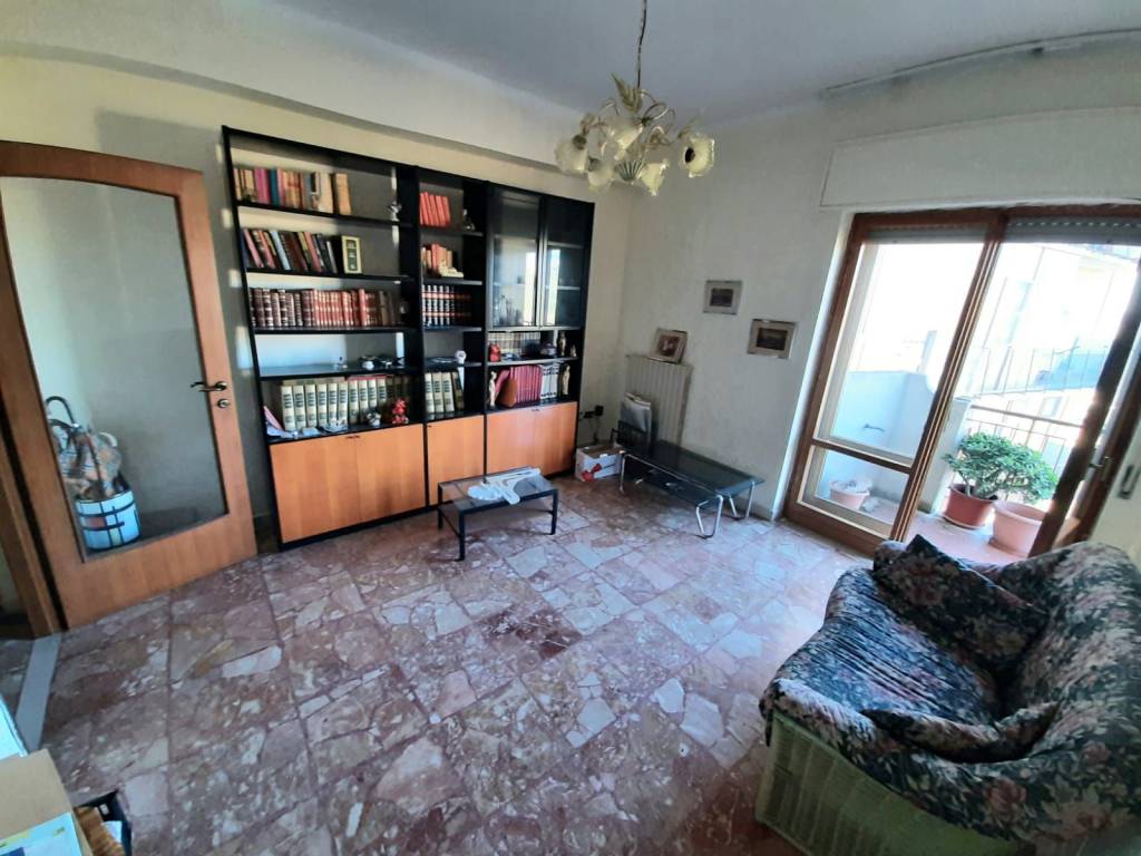 Appartamento a Catanzaro in Viale Vincenzo De Filippis - Foto 3