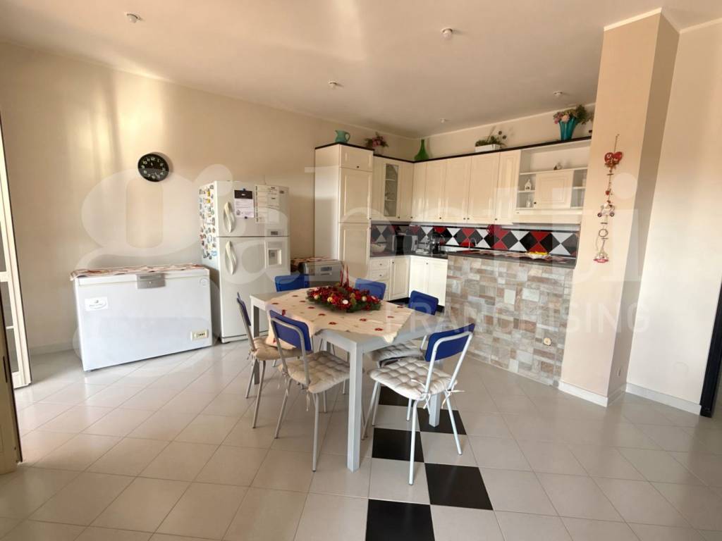 Casa indipendente a Angri in VIA ORTA LORETO - Foto 2