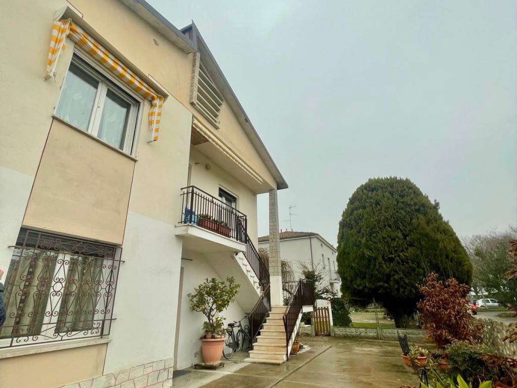 Casa indipendente a Crevalcore in Via Calanco, 200 - Foto 2