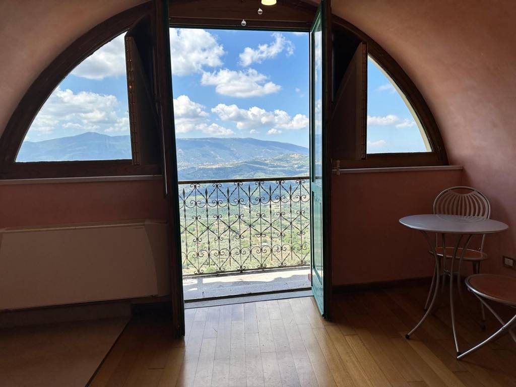 Appartamento a Castelcivita in Piazza Umberto I - Foto 4