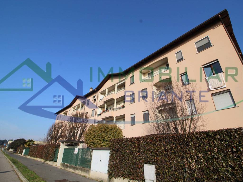 Appartamento a Lonate pozzolo in Via Monsignor Oscar Romero - Foto 2