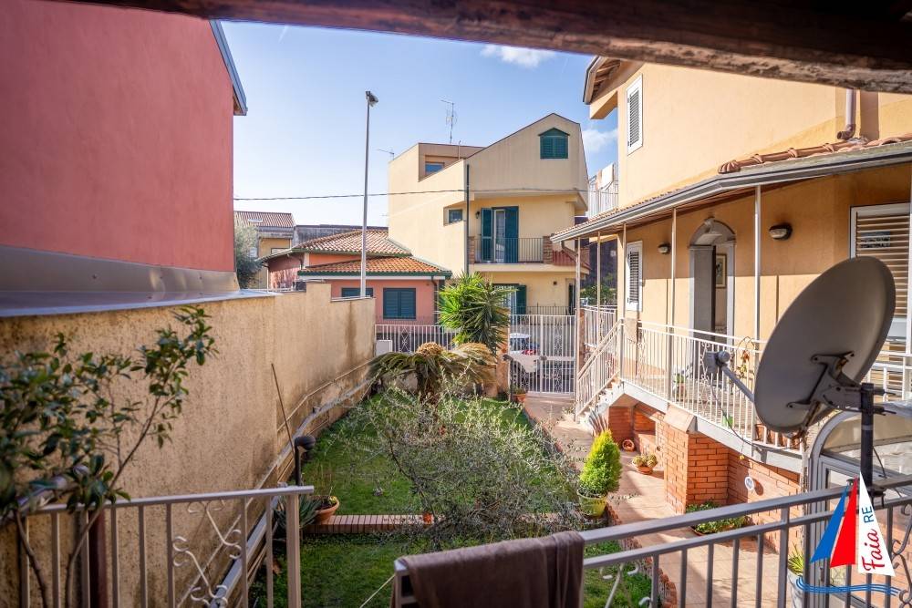 Villa a Gravina di catania in Via Napoli - Foto 3