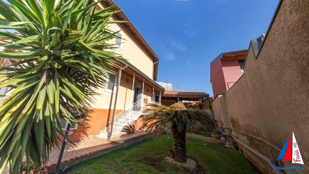 Villa a Gravina di catania in Via Napoli - Foto 4