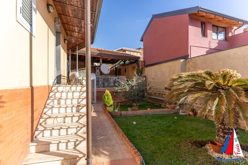 Villa a Gravina di catania in Via Napoli - Foto 5