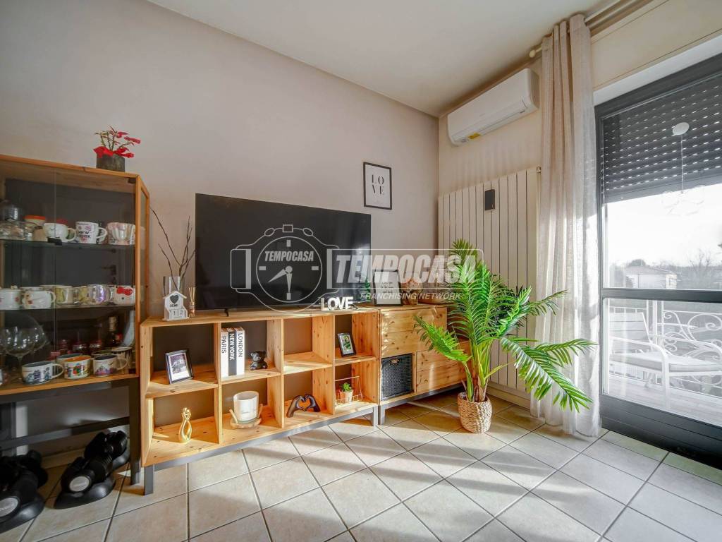 Appartamento a Besnate - Foto 2