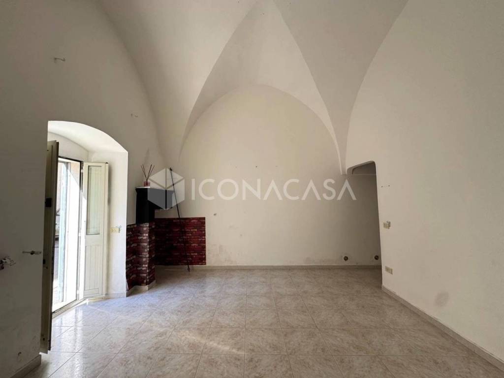 Casa indipendente a Noicattaro in Via Edmondo De Amicis - Foto 3