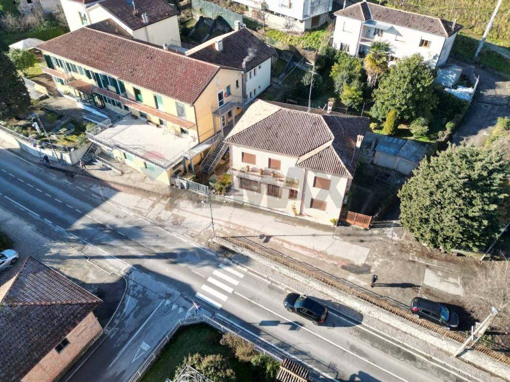 Casa indipendente a Vidor in Via I. Banfi, 29 - Foto 2