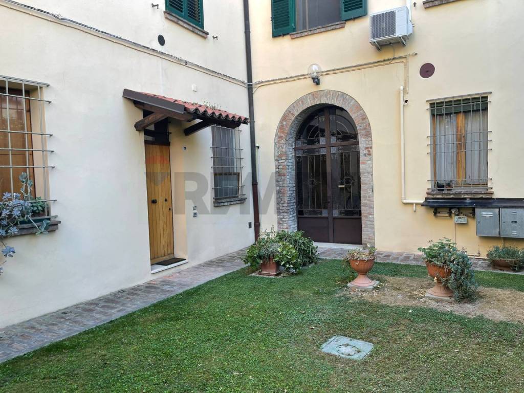 Appartamento a Ferrara in Via Ghisiglieri - Foto 4