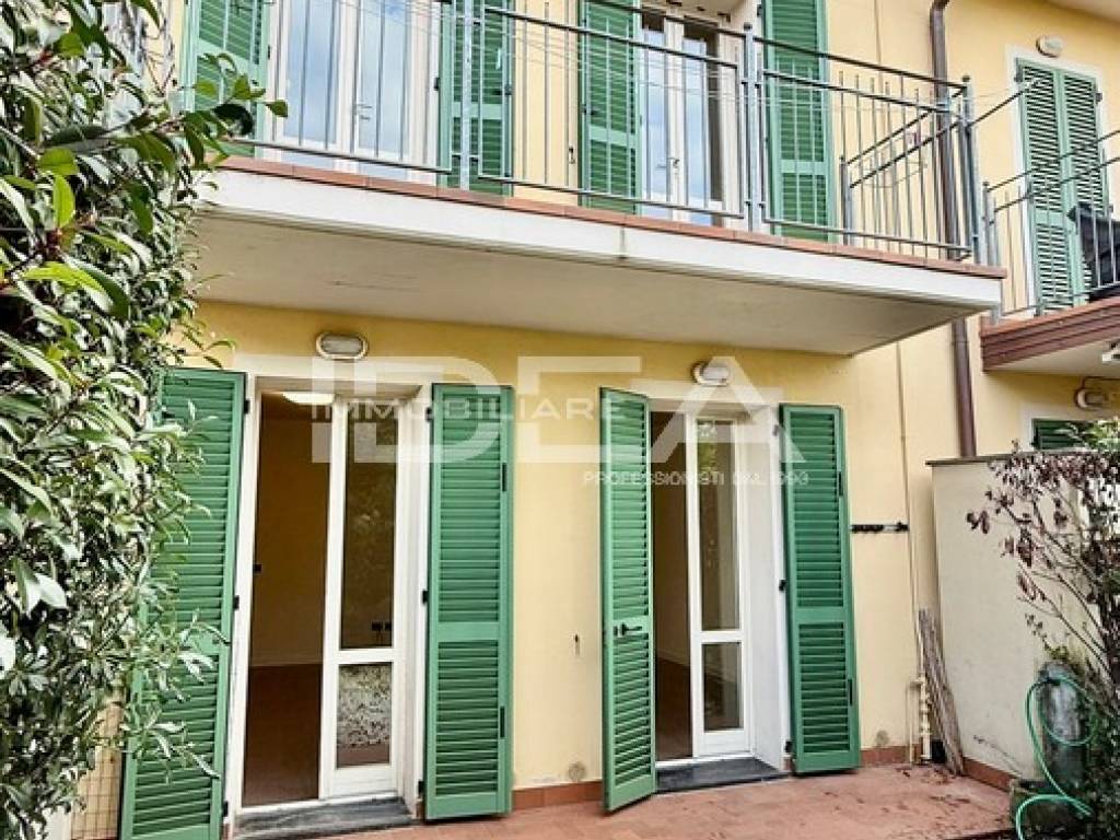 Villetta a schiera a Lucca in via dei massagli , - Foto 5