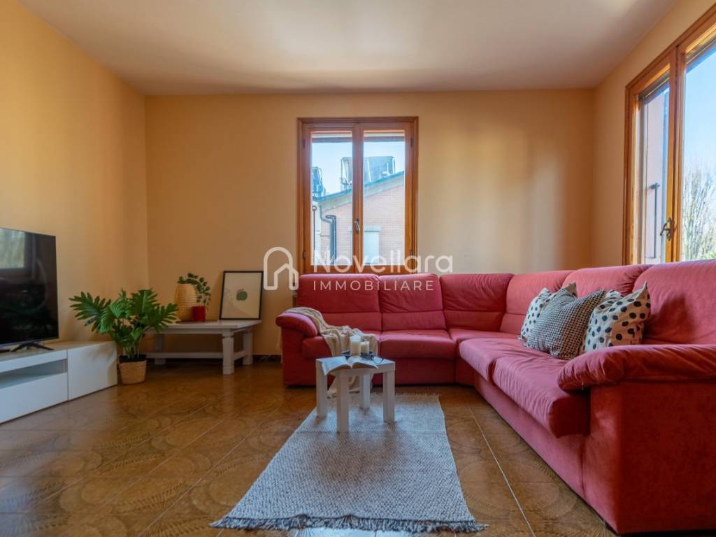 Villa a Novellara in Corso Giuseppe Garibaldi, 2 - Foto 3