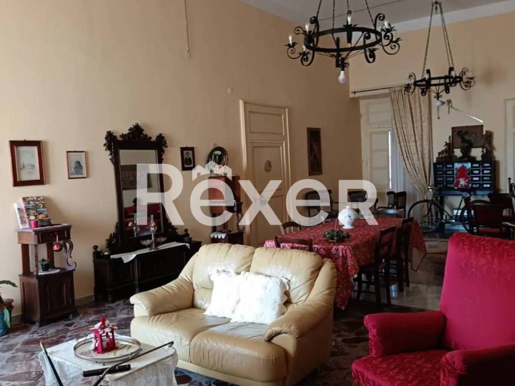Casa indipendente a Castelcivita in Via Armando Diaz - Foto 2