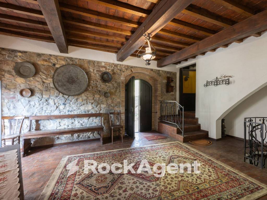 Palazzo / stabile a Gambassi terme in Strada Comunale di Catignano - Foto 4