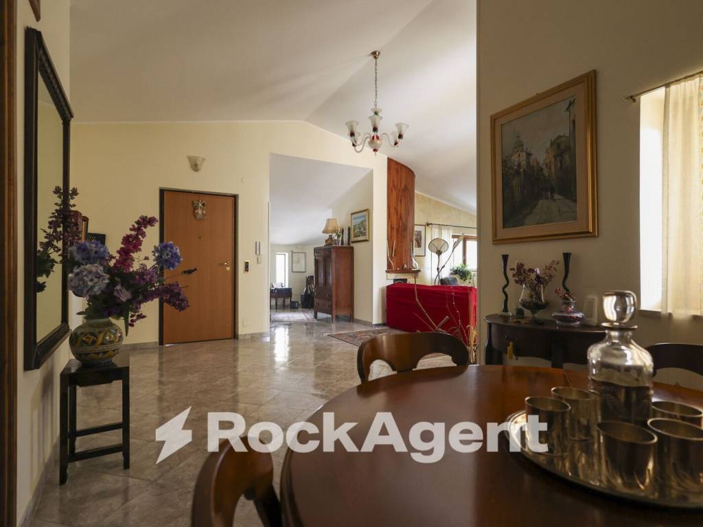 Appartamento a Catanzaro in Via Gianvincenzo Gravina, 23 - Foto 5