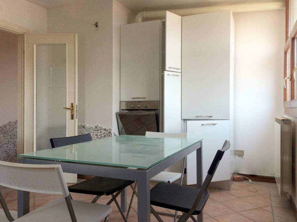 Appartamento a Comacchio in Viale Ugo Bassi, 5 - Foto 4
