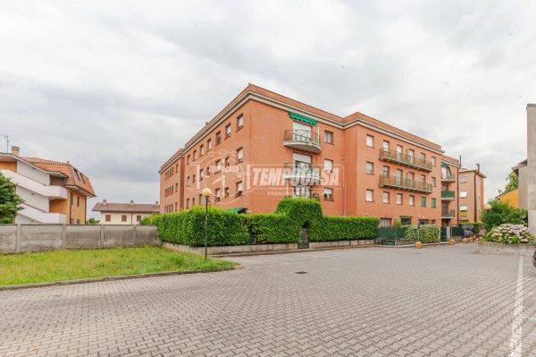 Appartamento a Bollate in Via Repubblica 32/D - Foto 2