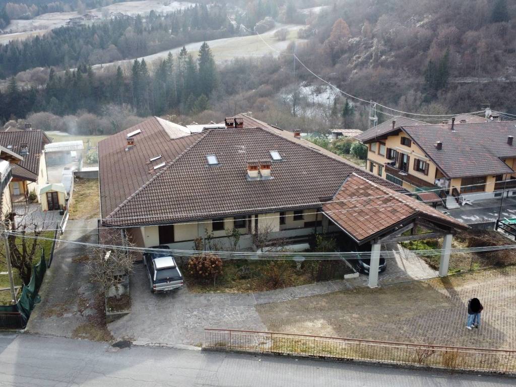 Villa a Borno in Via Bernina, 16 - Foto 4