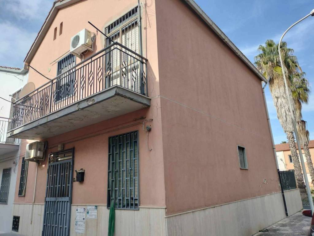 Casa indipendente a Lentini in Via Caserta, 9 - Foto 2