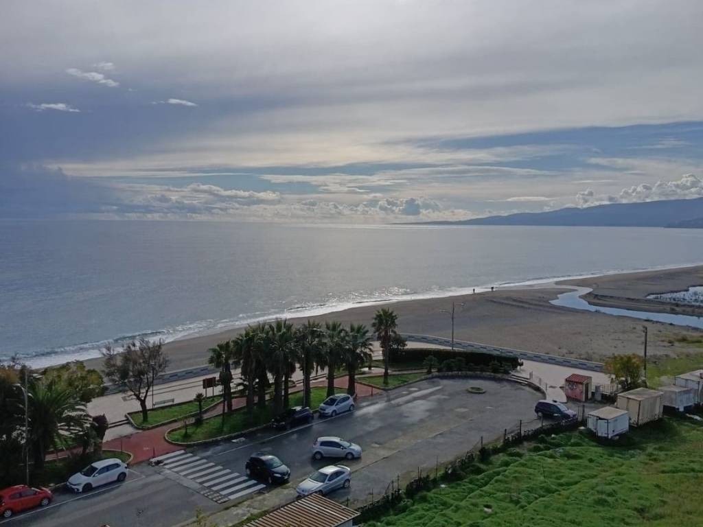 Appartamento a Catanzaro in Via Lungomare Stefano Pugliese, 3 - Foto 3
