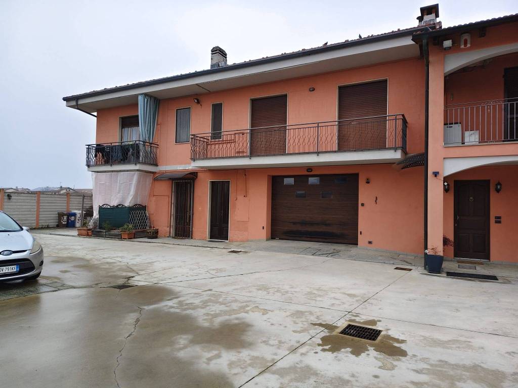 Appartamento a Carmagnola in Via Stea - Foto 2