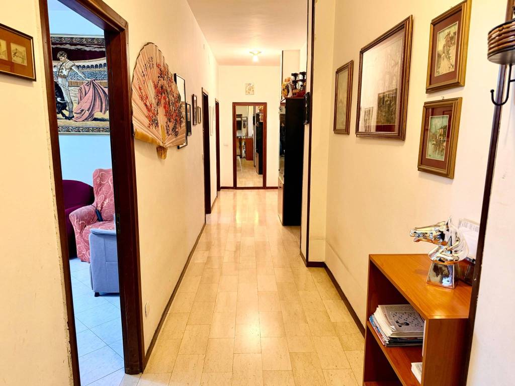 Appartamento a Piacenza in Viale Dante Alighieri - Foto 2